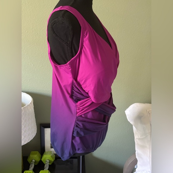 NWOT Lands End Swimsuit Sz 18 Ombre Purple Pink one piece flattering v-neck New - Picture 13 of 16